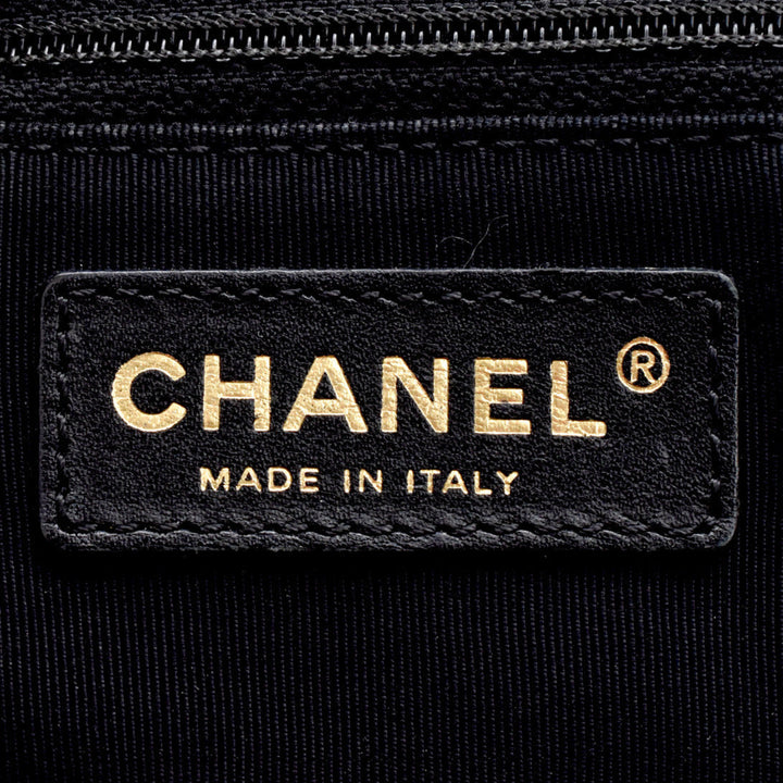 Medium Black Leather Cerf Handbag