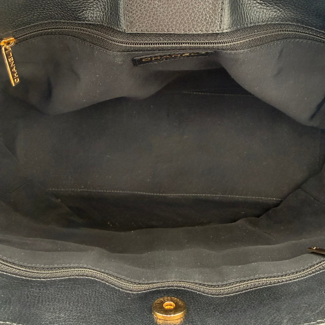 Medium Black Leather Cerf Handbag