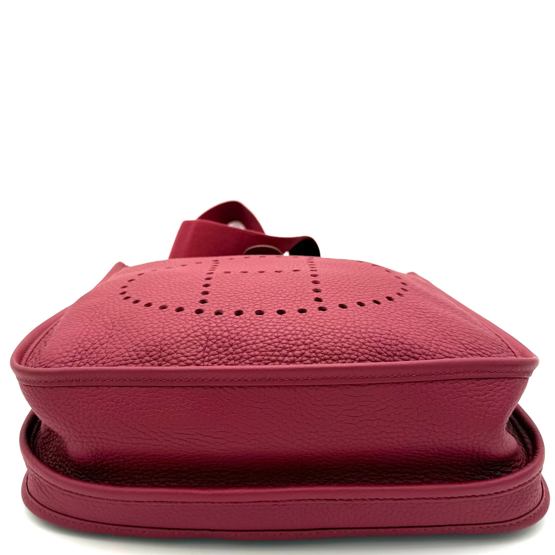 Evelyne 29 Clemence Leather Bag