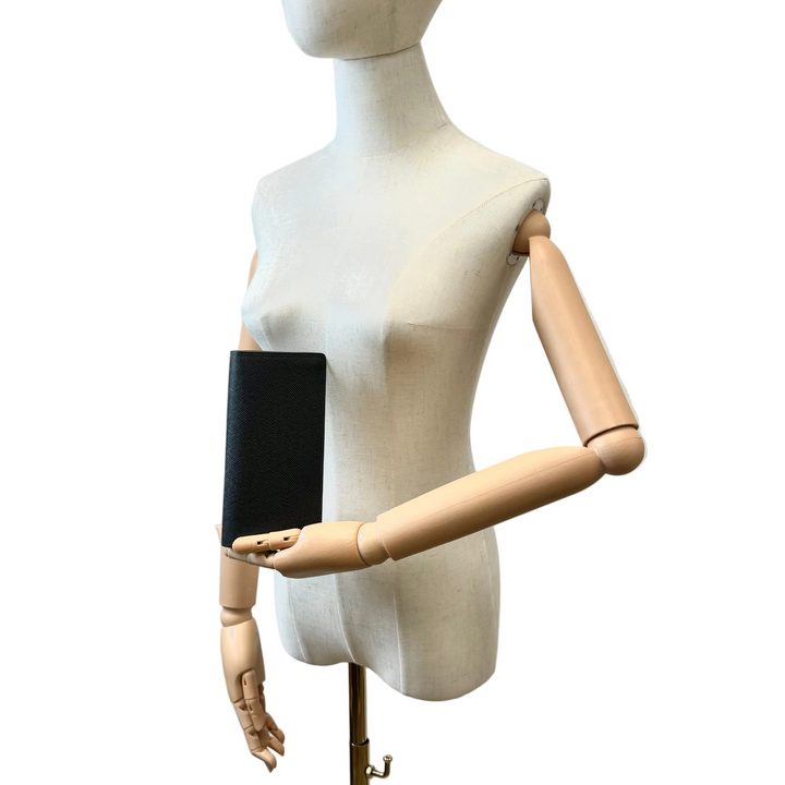 Brazza Wallet in Black Taiga Leather