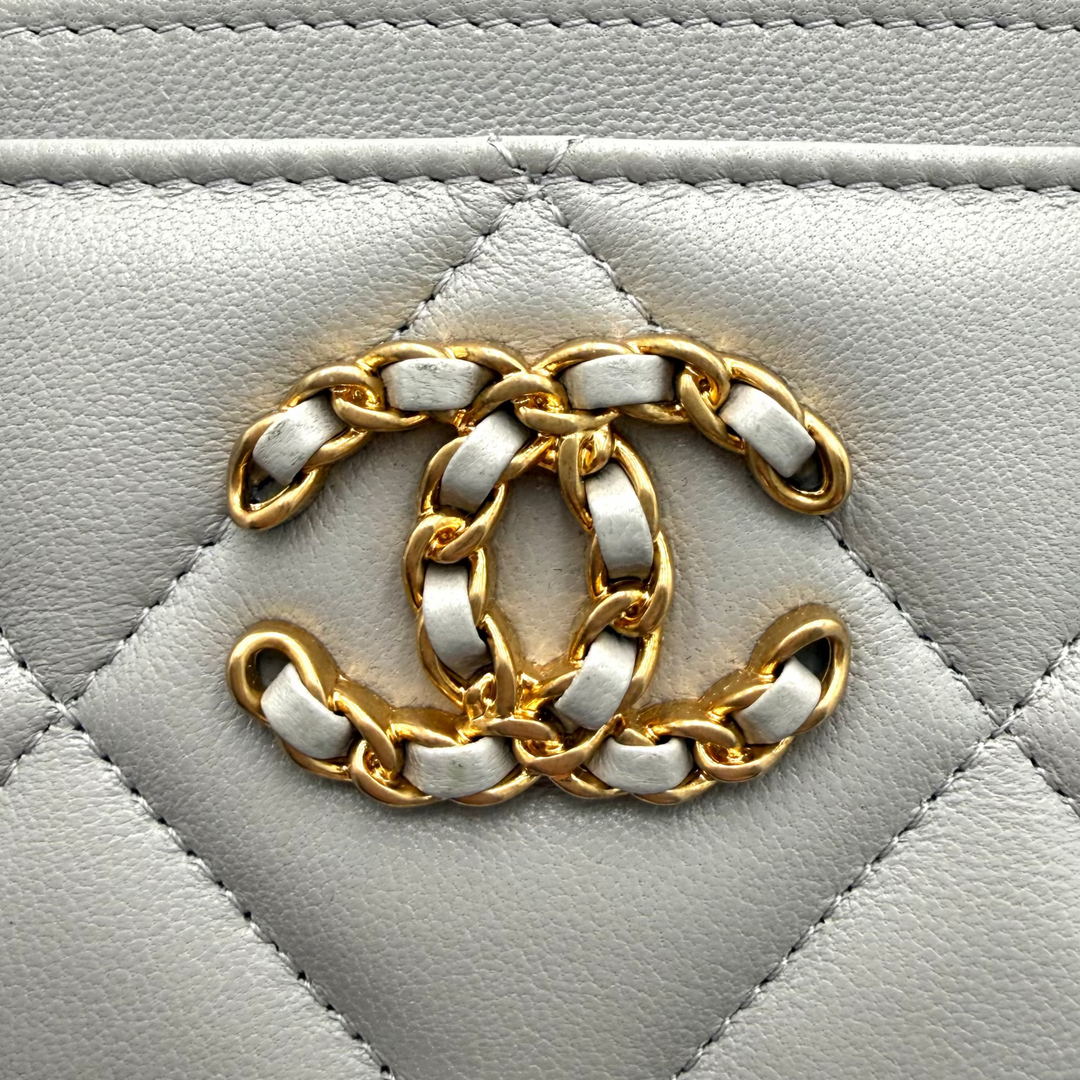 19 Lambskin Leather Card Holder