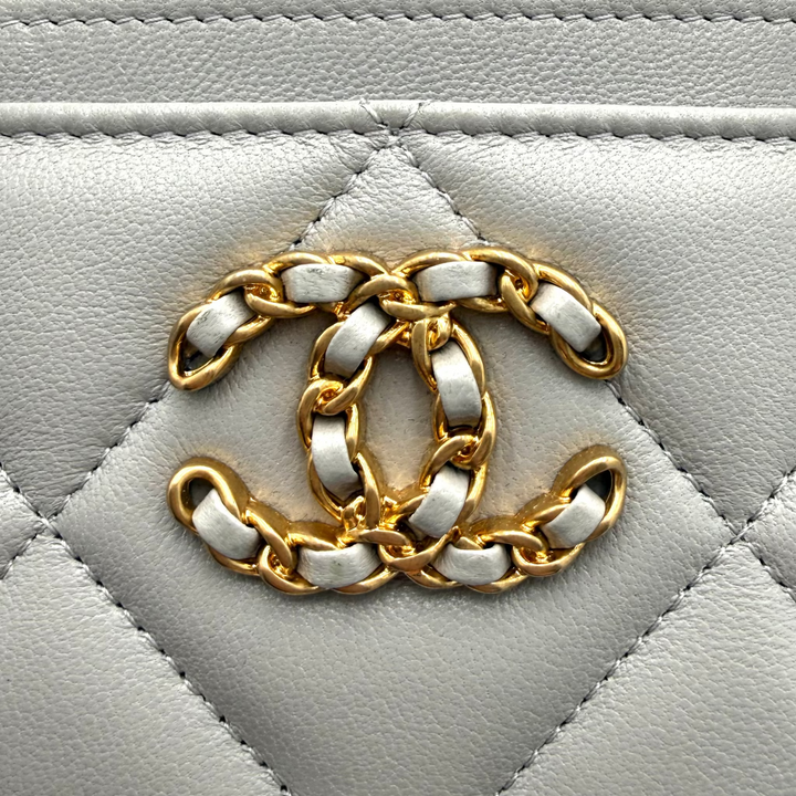 19 Lambskin Leather Card Holder