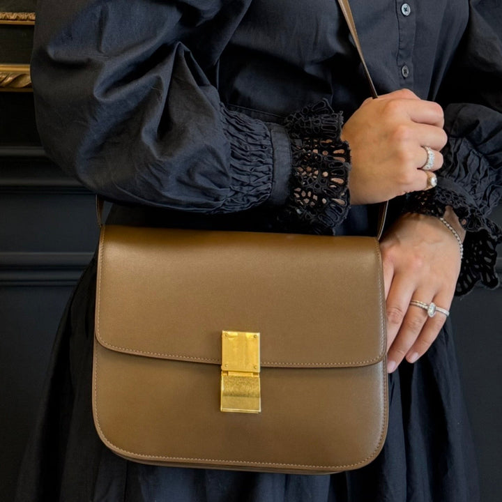 Classic Box Flap Medium Calfskin Leather Bag