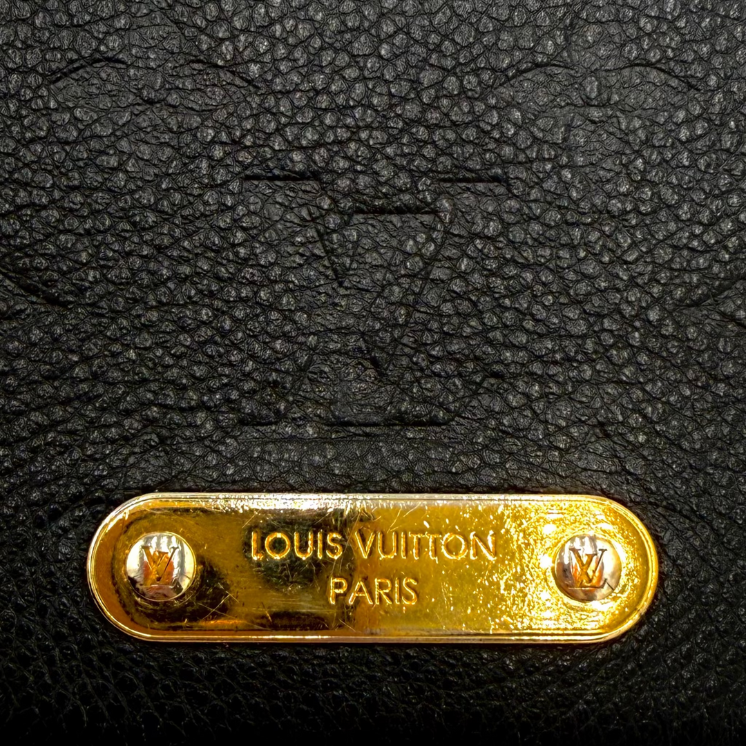 Lily Empreinte Leather Wallet on Chain