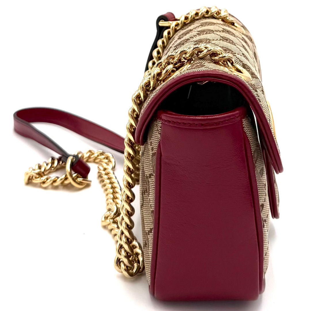 GG Marmont Diagonal Quilted Flap Bag