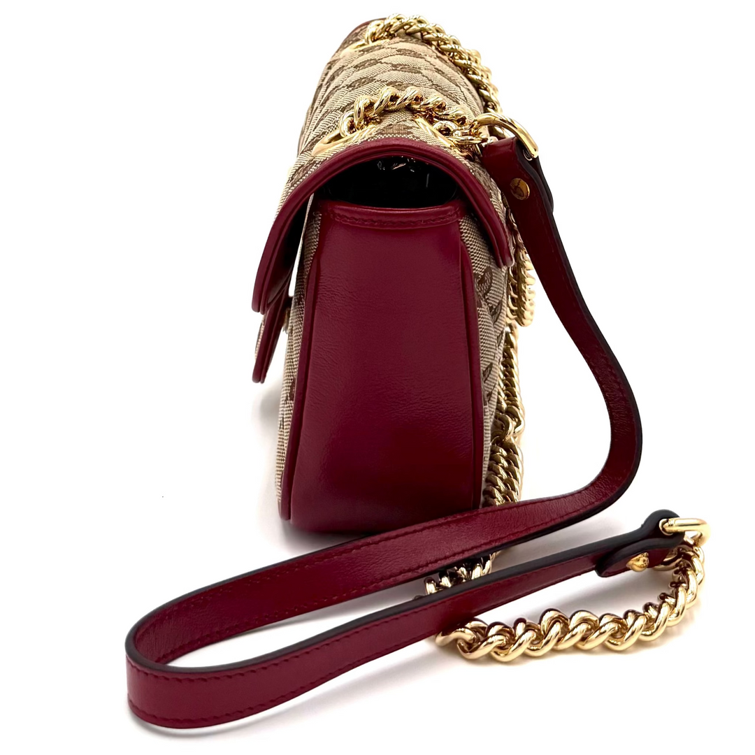 GG Marmont Diagonal Quilted Flap Bag