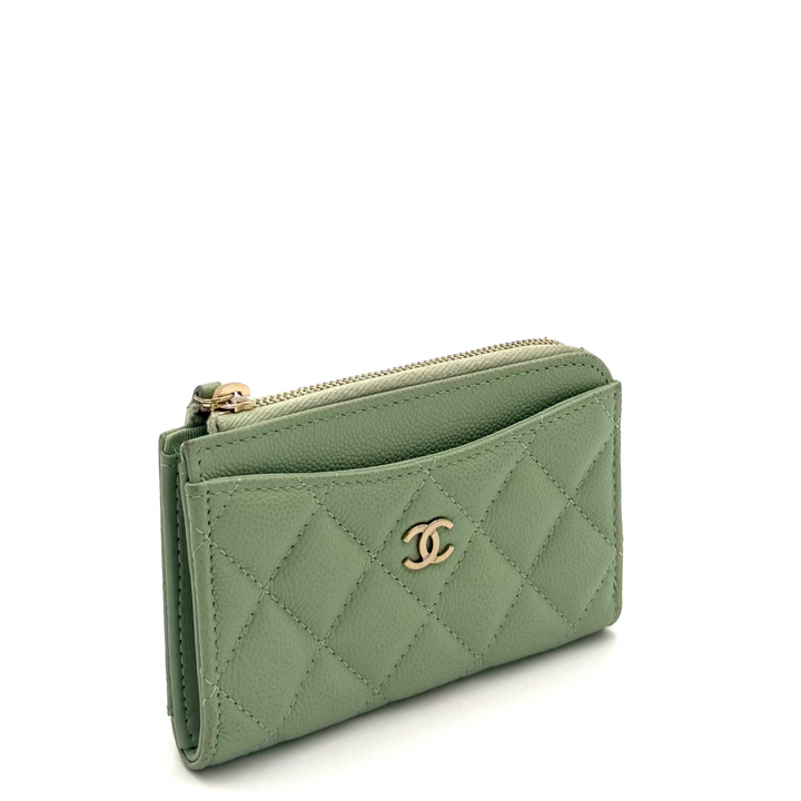 Classic Zipped Quilted Caviar Card Holder
