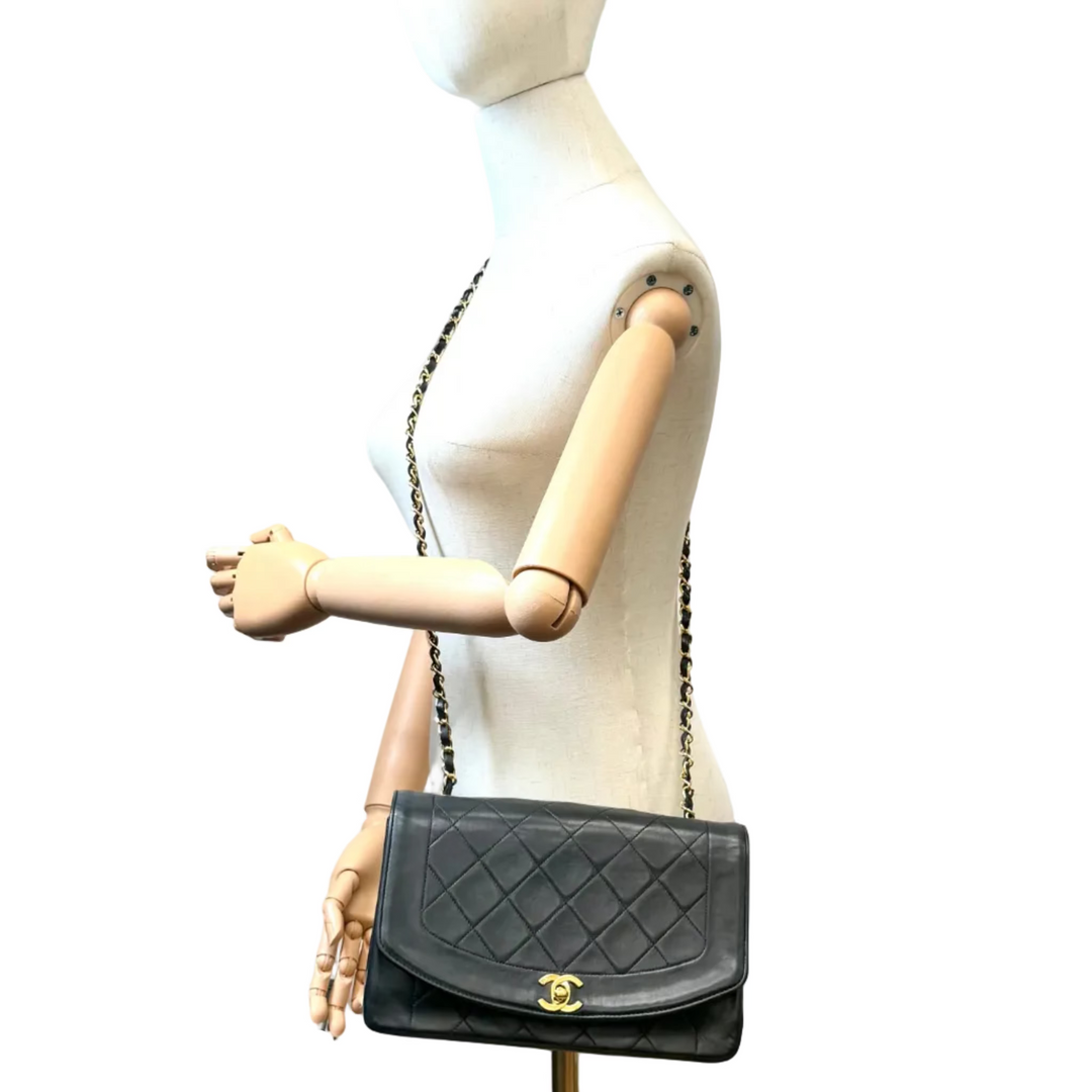 Vintage Diana Flap in Black Quilted Lambskin