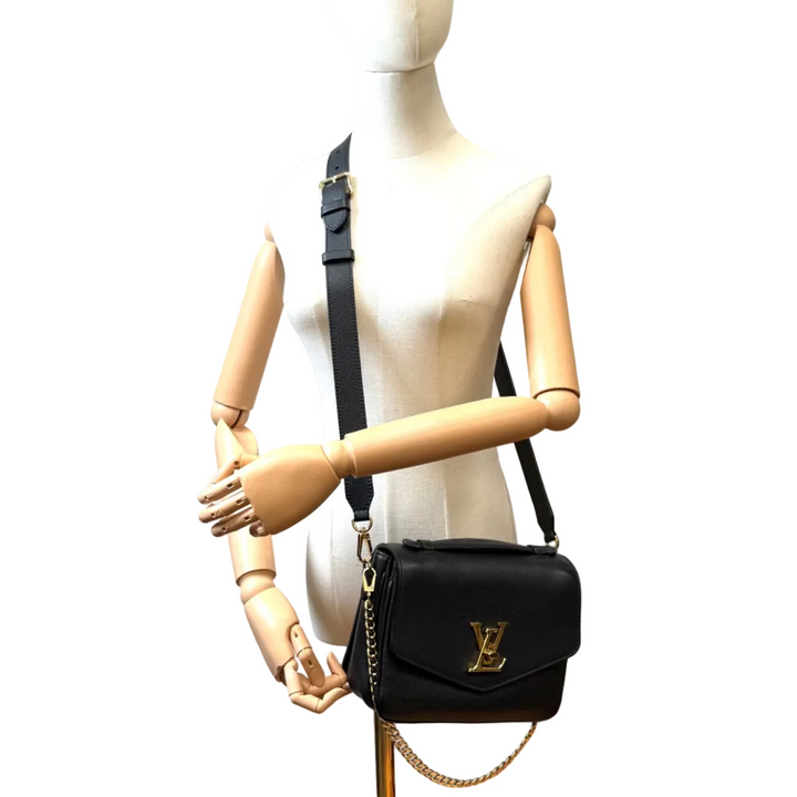 Black Taurillon Leather Oxford Lockme Crossbody Bag
