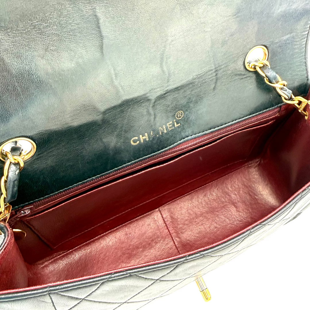 Vintage Classic Flap Diana Bag