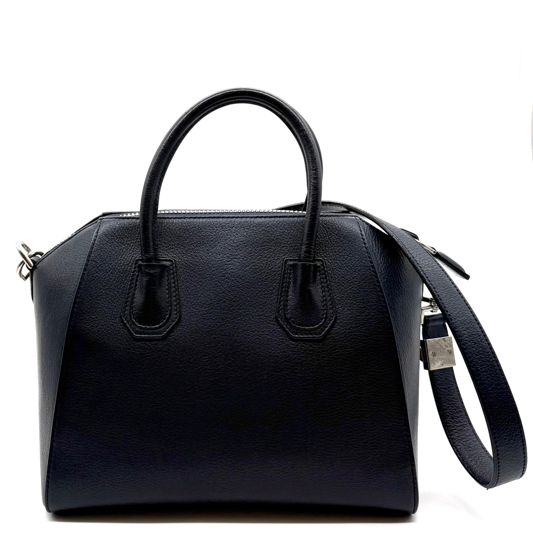 Antigona Medium Calfskin Leather Bag