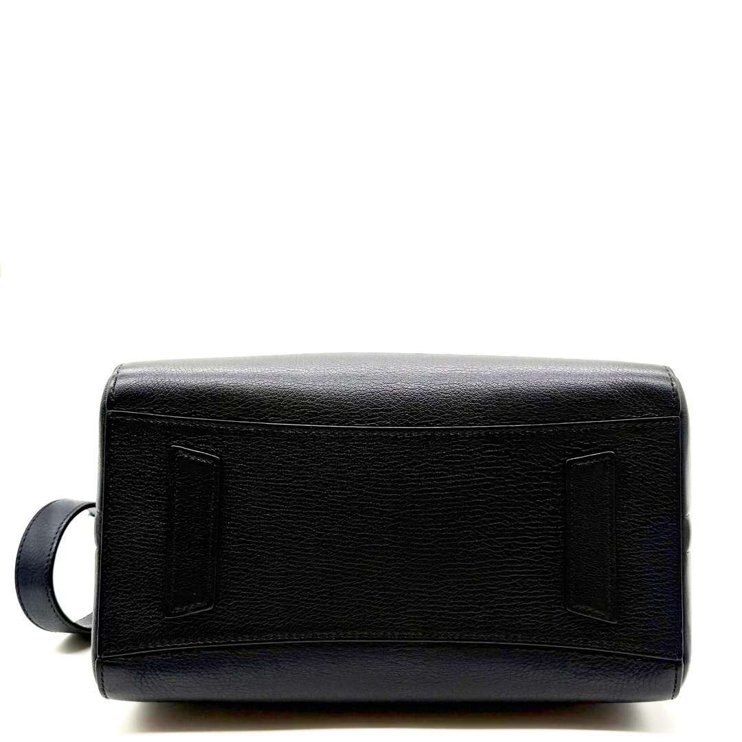 Antigona Medium Calfskin Leather Bag