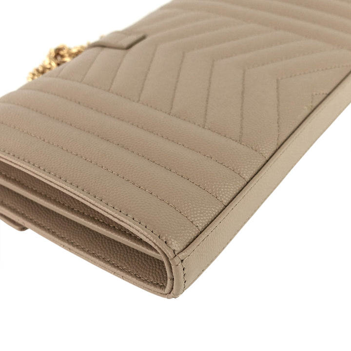 Envelope Matelassé Grain de Poudre Leather Chain Wallet Bag