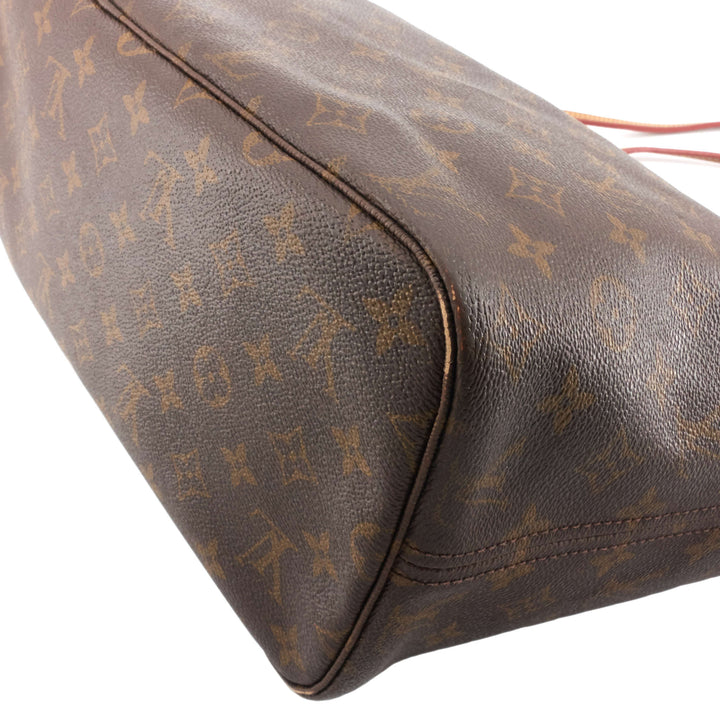 Neverfull MM Monogram Canvas Tote Bag