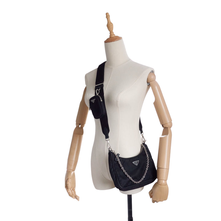 Re-Edition 2000 Nylon Shoulder Bag
