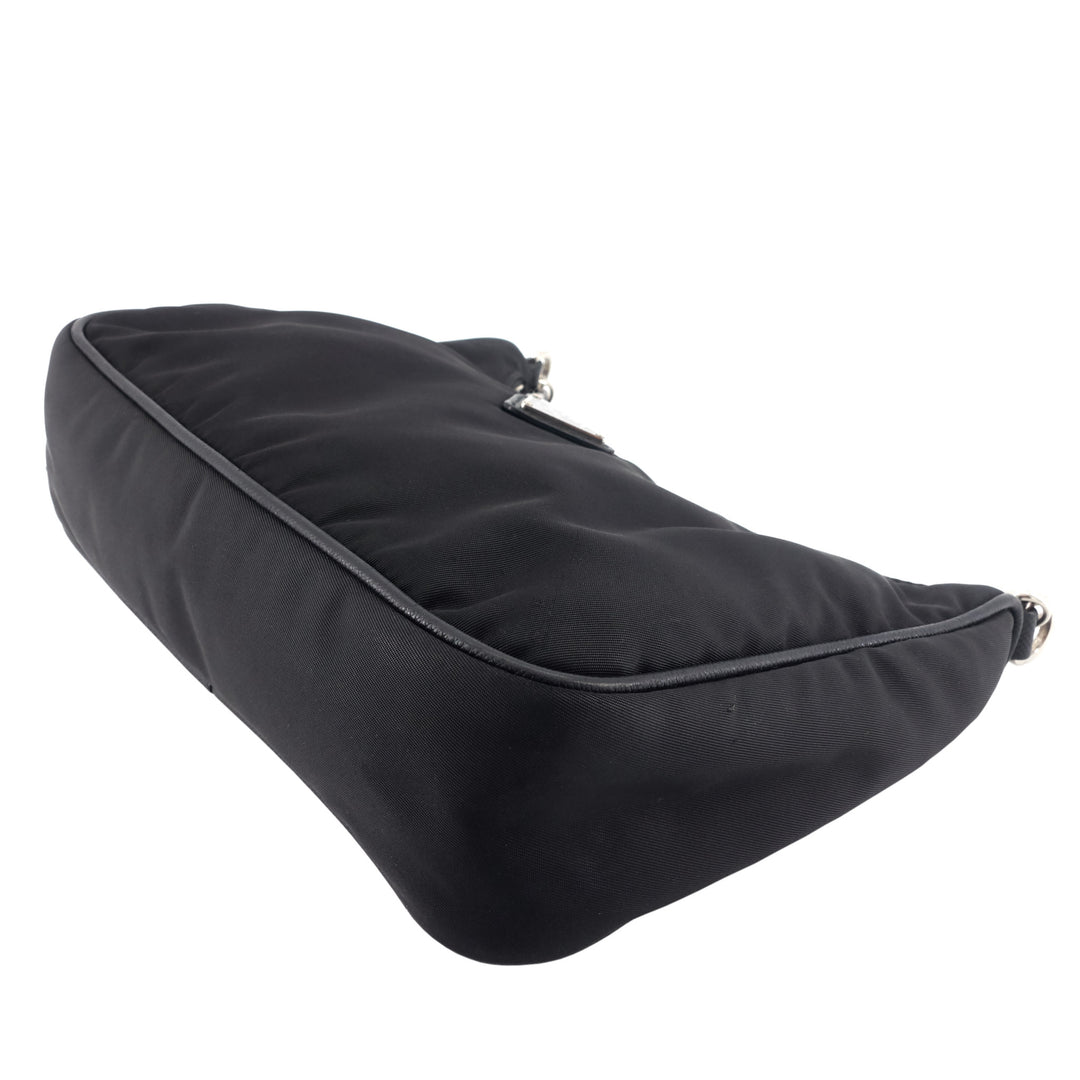 Re-Edition 2000 Nylon Shoulder Bag
