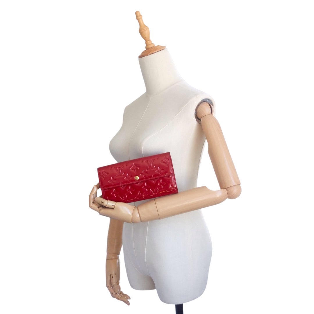 Sarah Vernis Leather Wallet