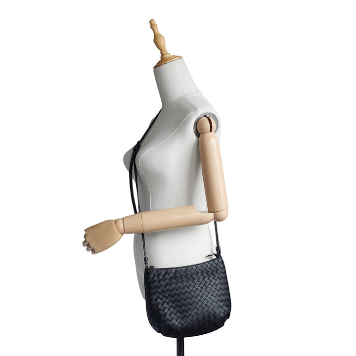 Intrecciato Leather Zipped Shoulder Bag