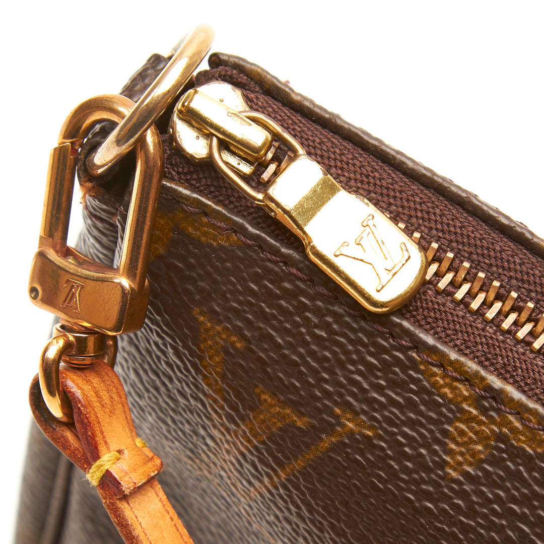 pochette accessoires monogram canvas bag