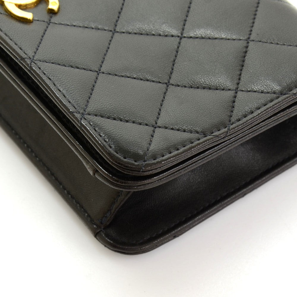 single flap quilted leather shoulder bag