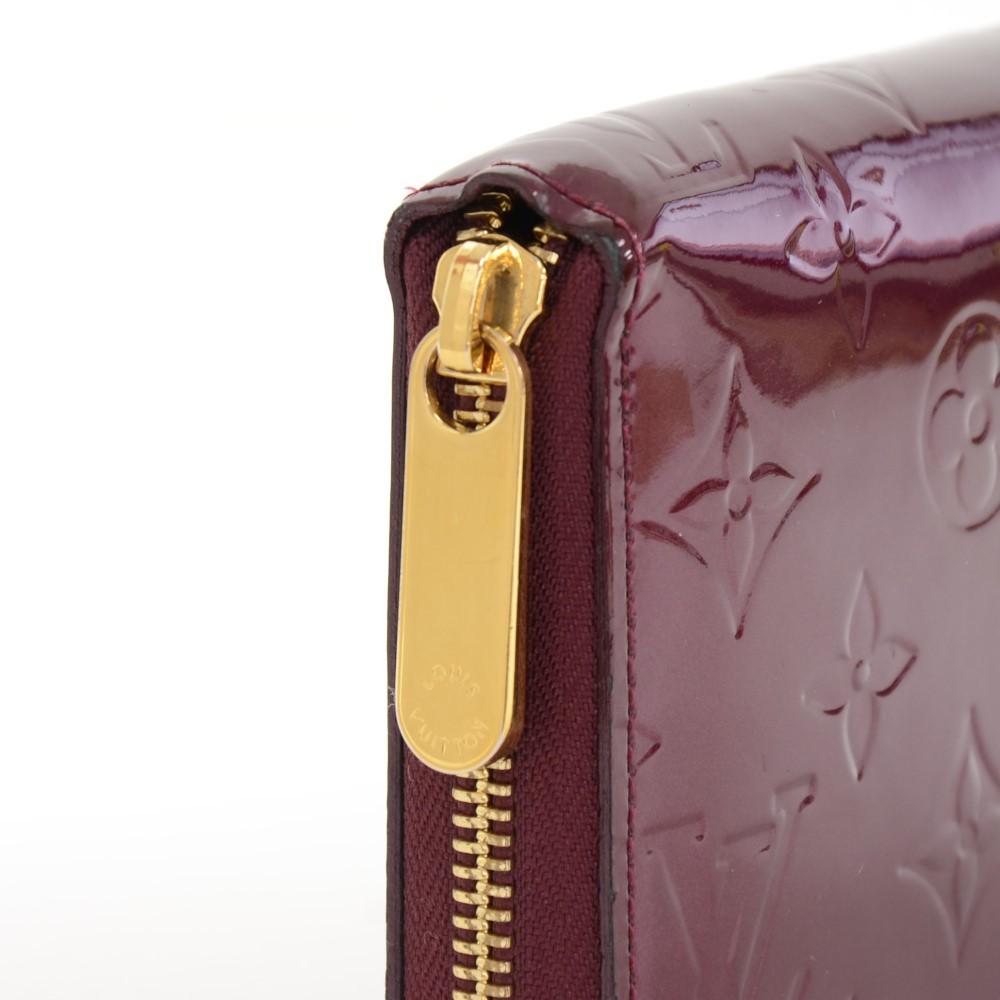 zippy monogram vernis leather wallet