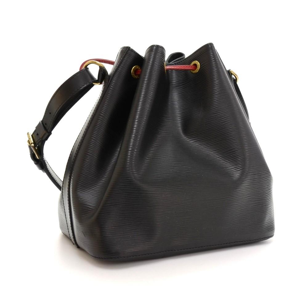 petit noe black epi leather bag