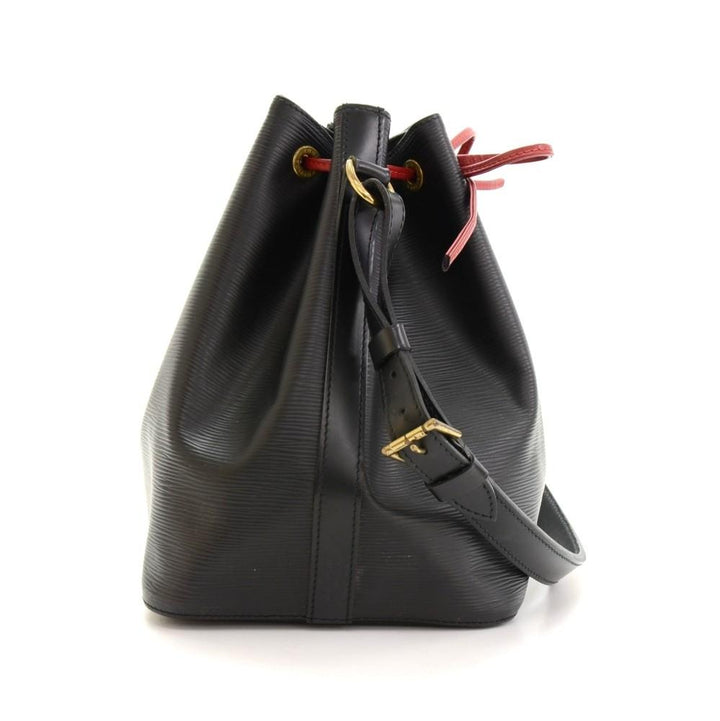 petit noe black epi leather bag
