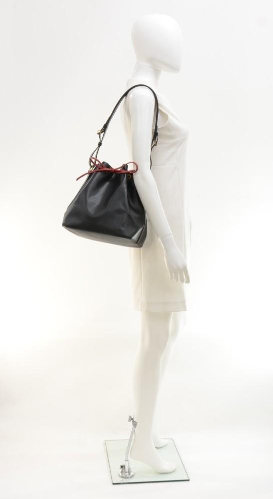 petit noe black epi leather bag