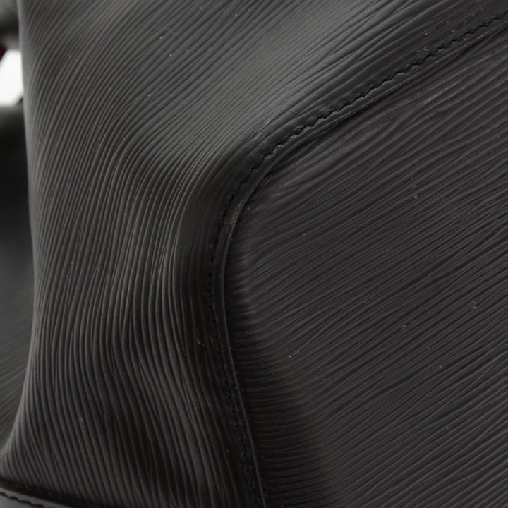 petit noe black epi leather bag