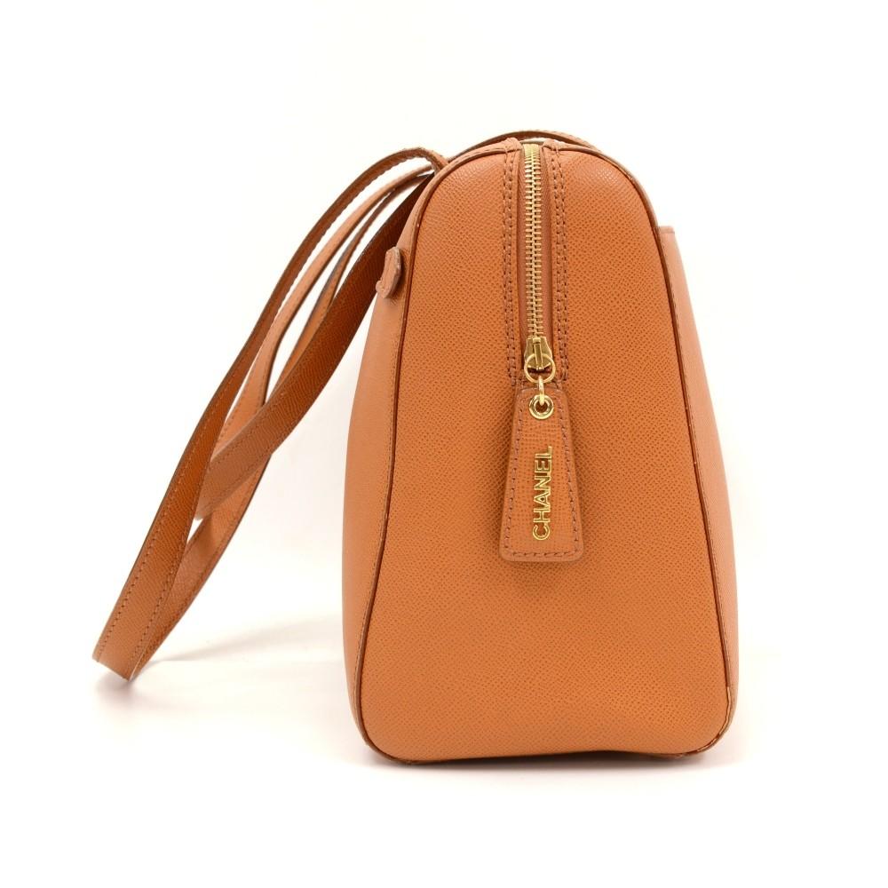 large caviar leather shoulder bag