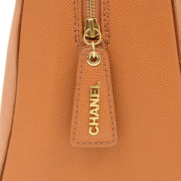 large caviar leather shoulder bag