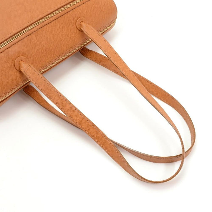large caviar leather shoulder bag