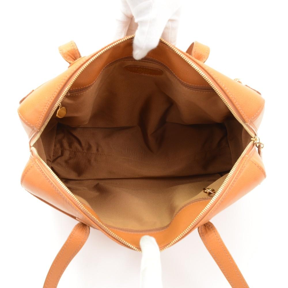 large caviar leather shoulder bag