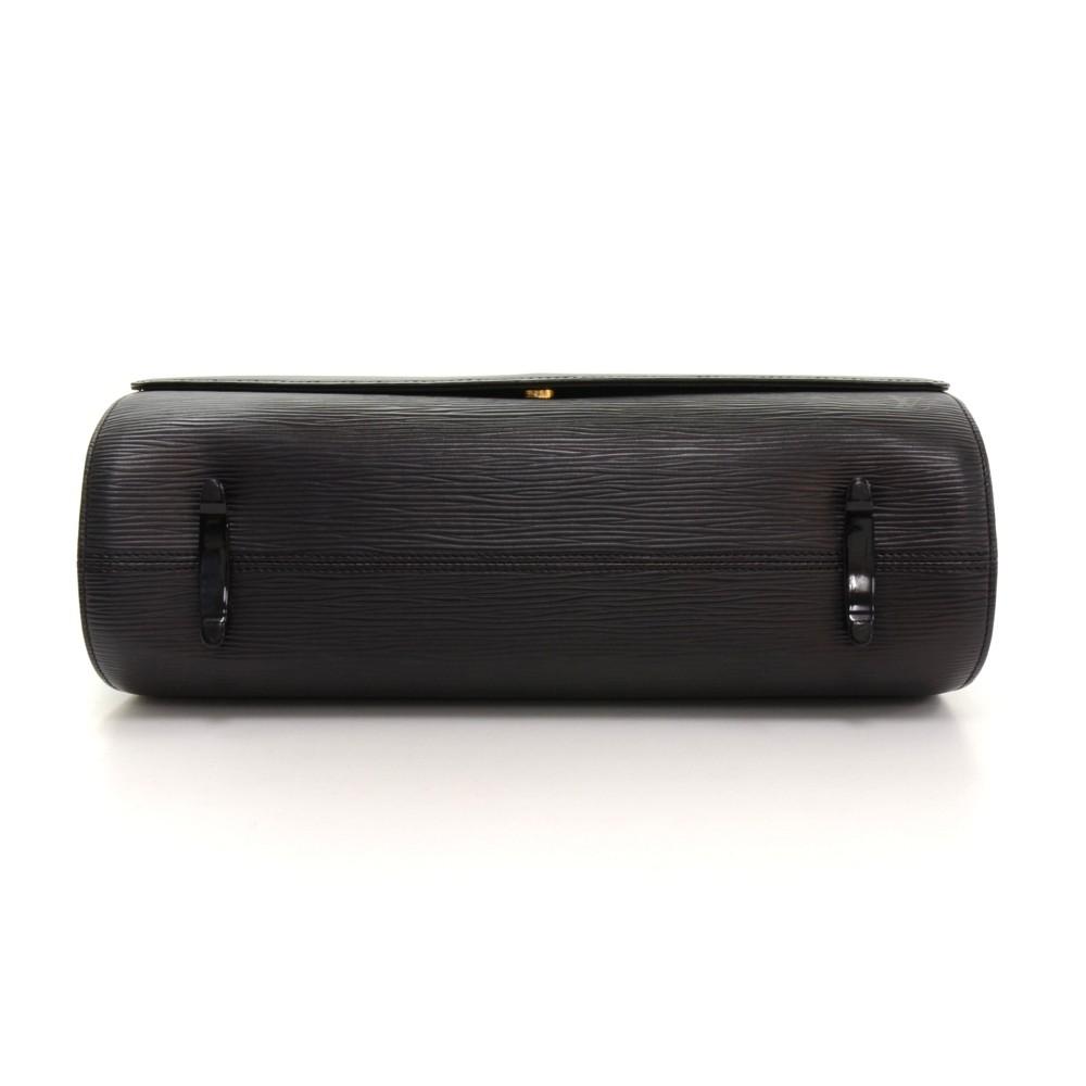 nocturne gm black epi leather bag