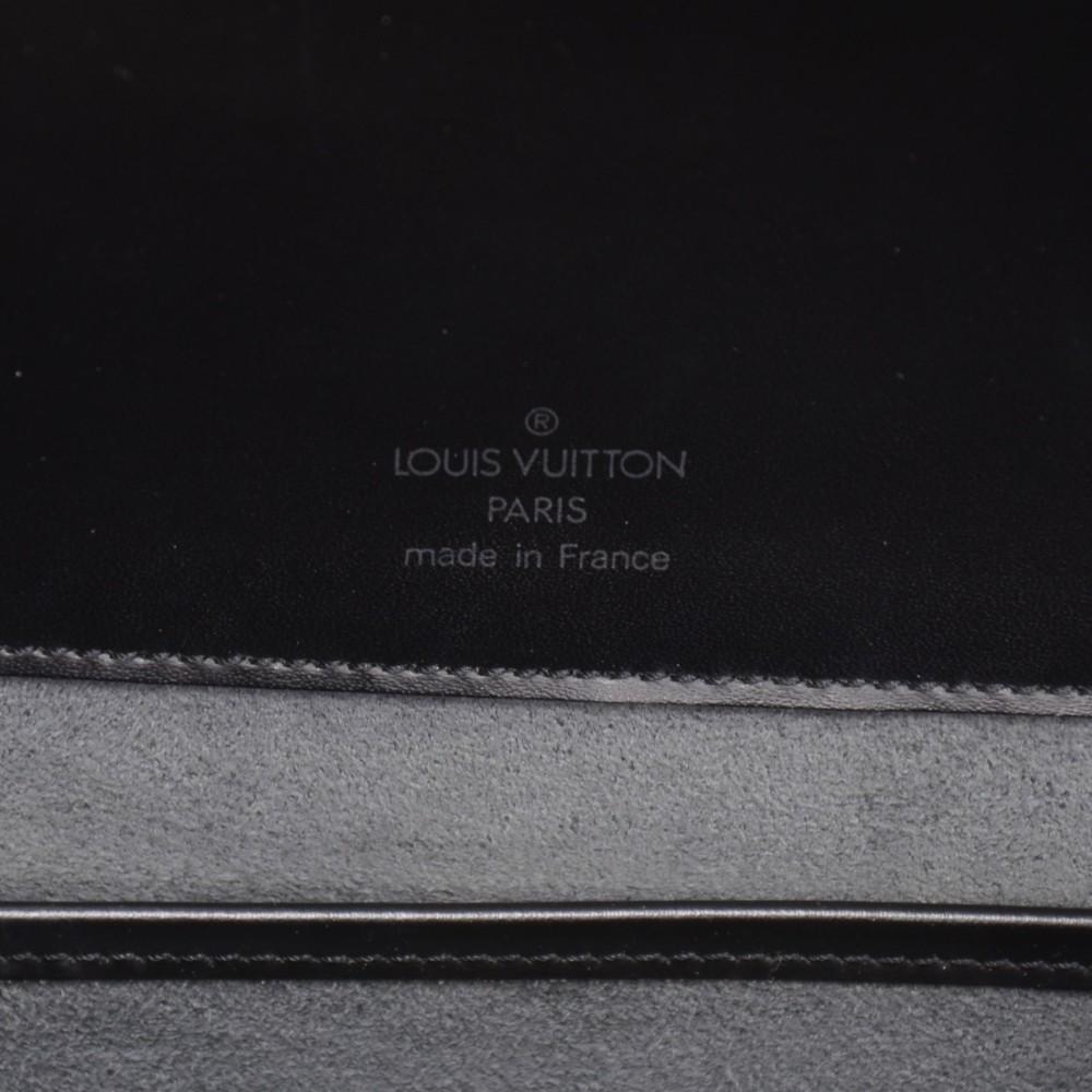nocturne gm black epi leather bag