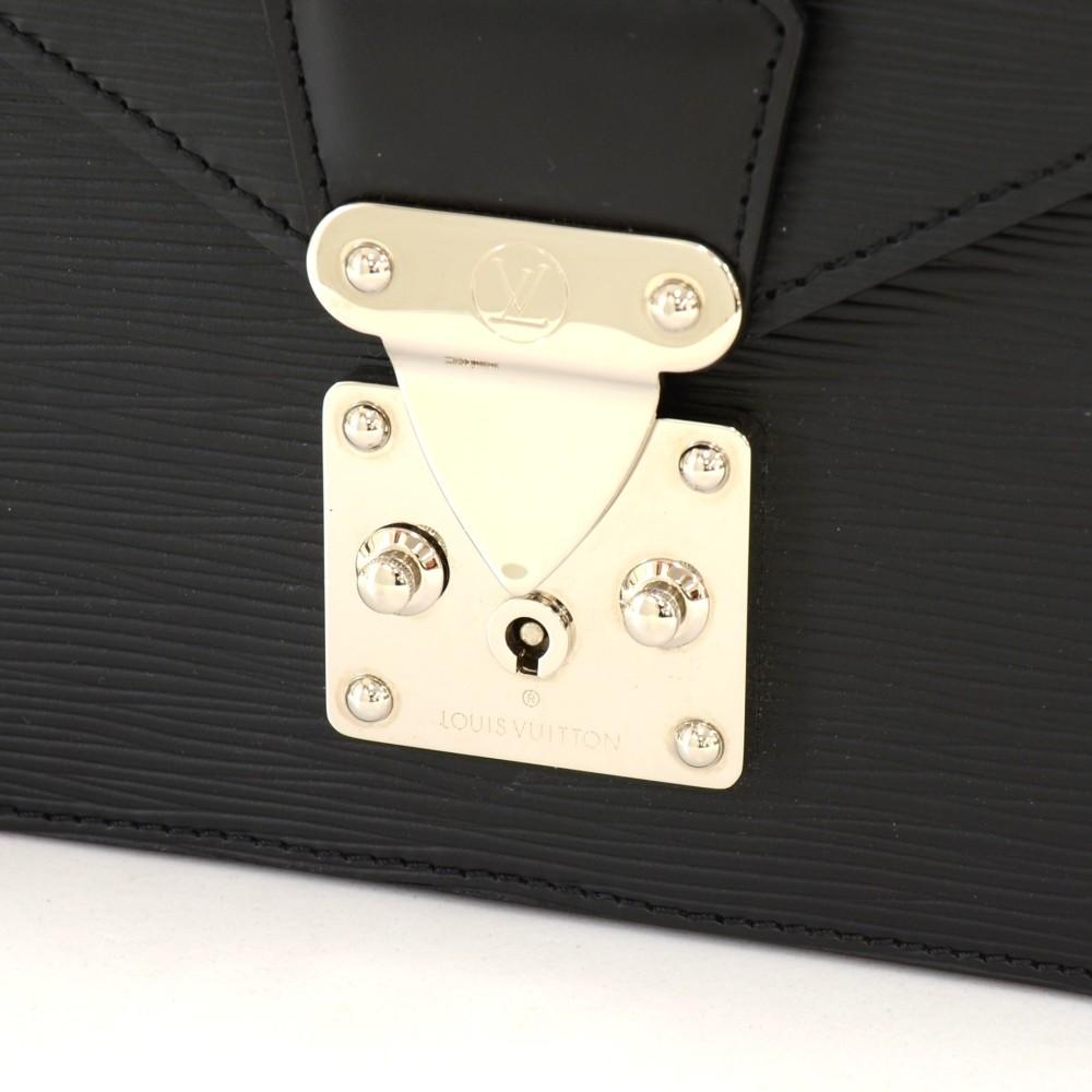 sellier dragonne pochette