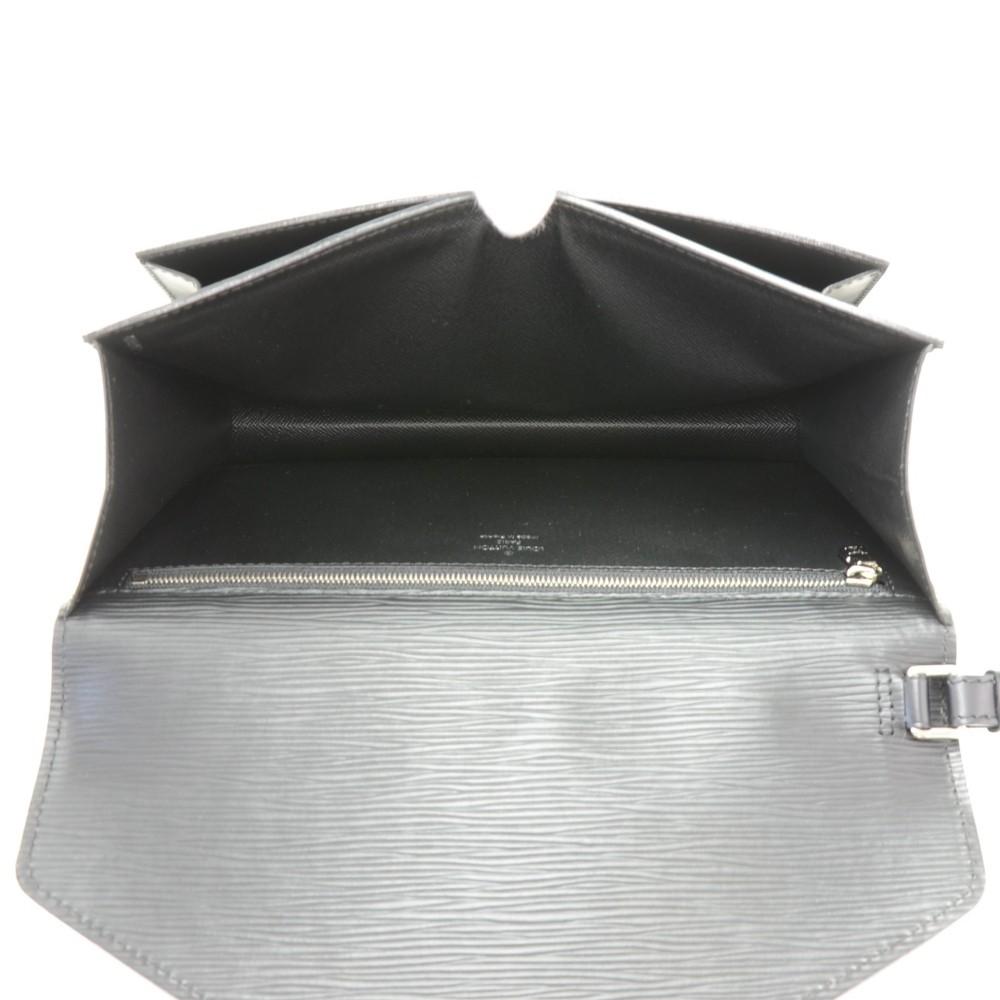 sellier dragonne pochette