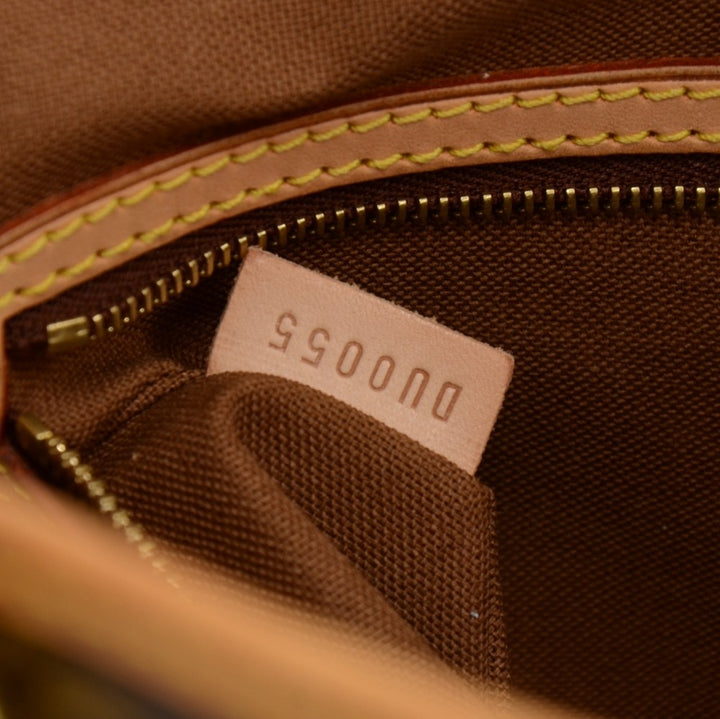 batignolles monogram canvas shoulder bag
