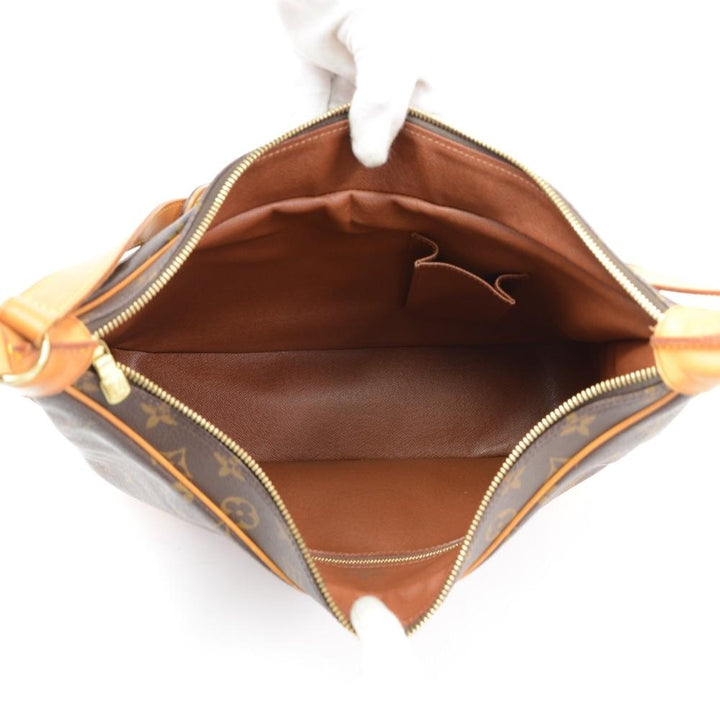 boulogne gm shoulder bag