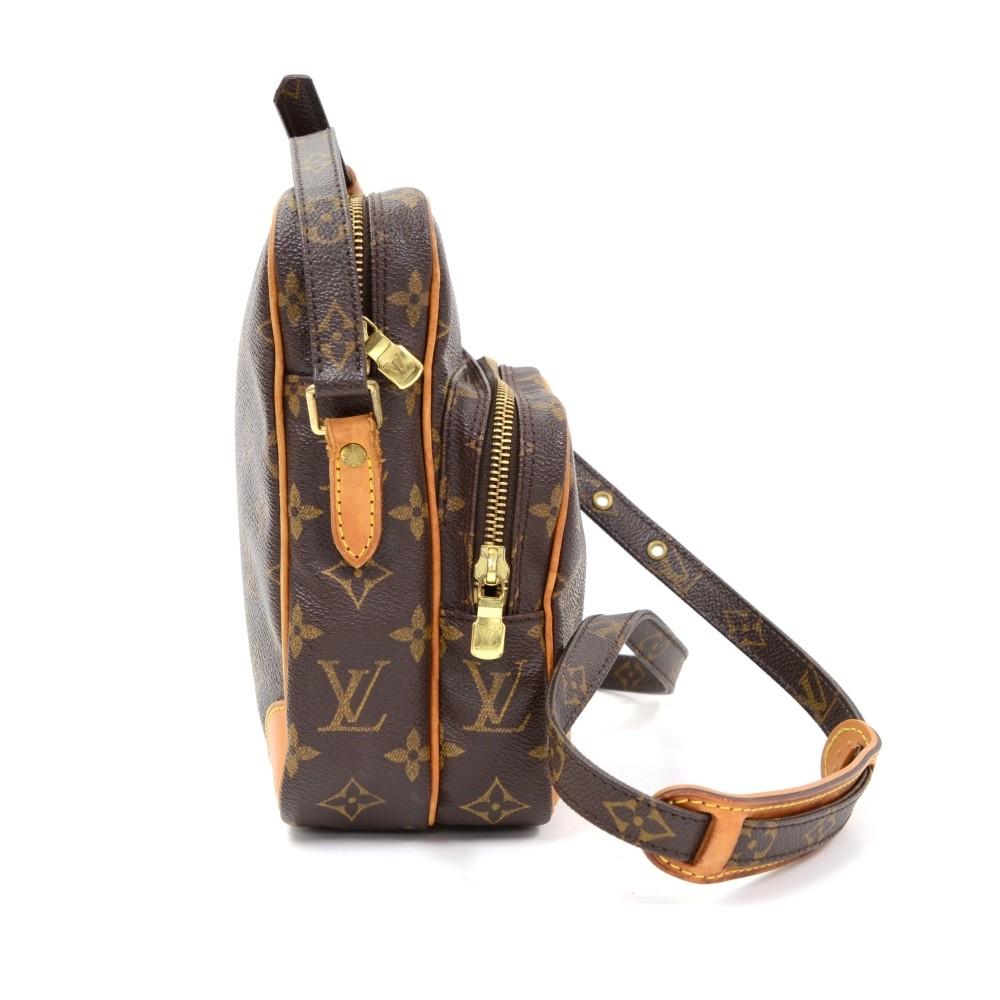 amazone monogram canvas messenger bag