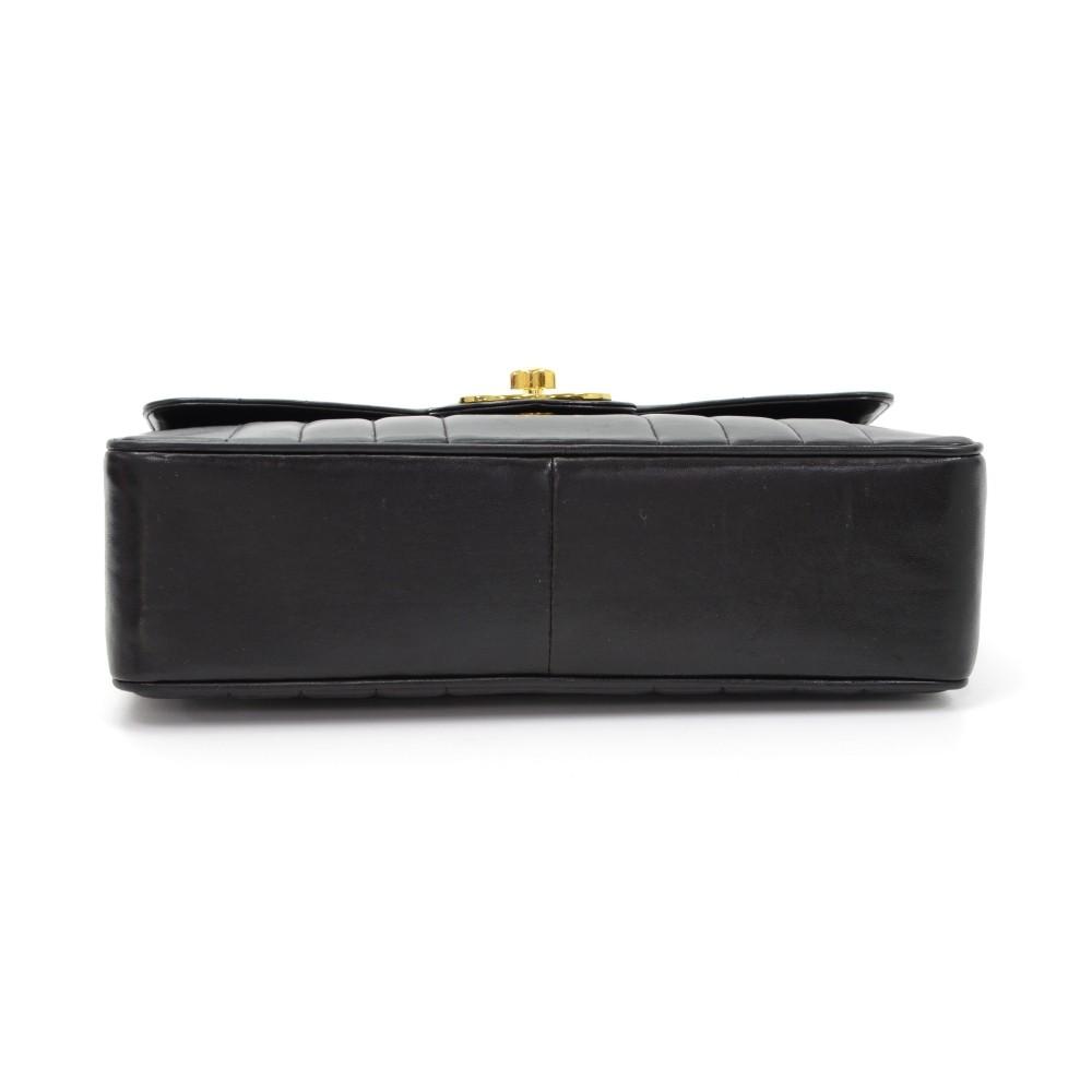 jumbo quilted lambskin leather shoulder bag