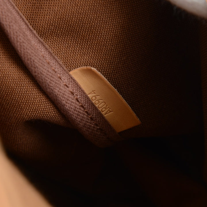 saumur 35 shoulder bag