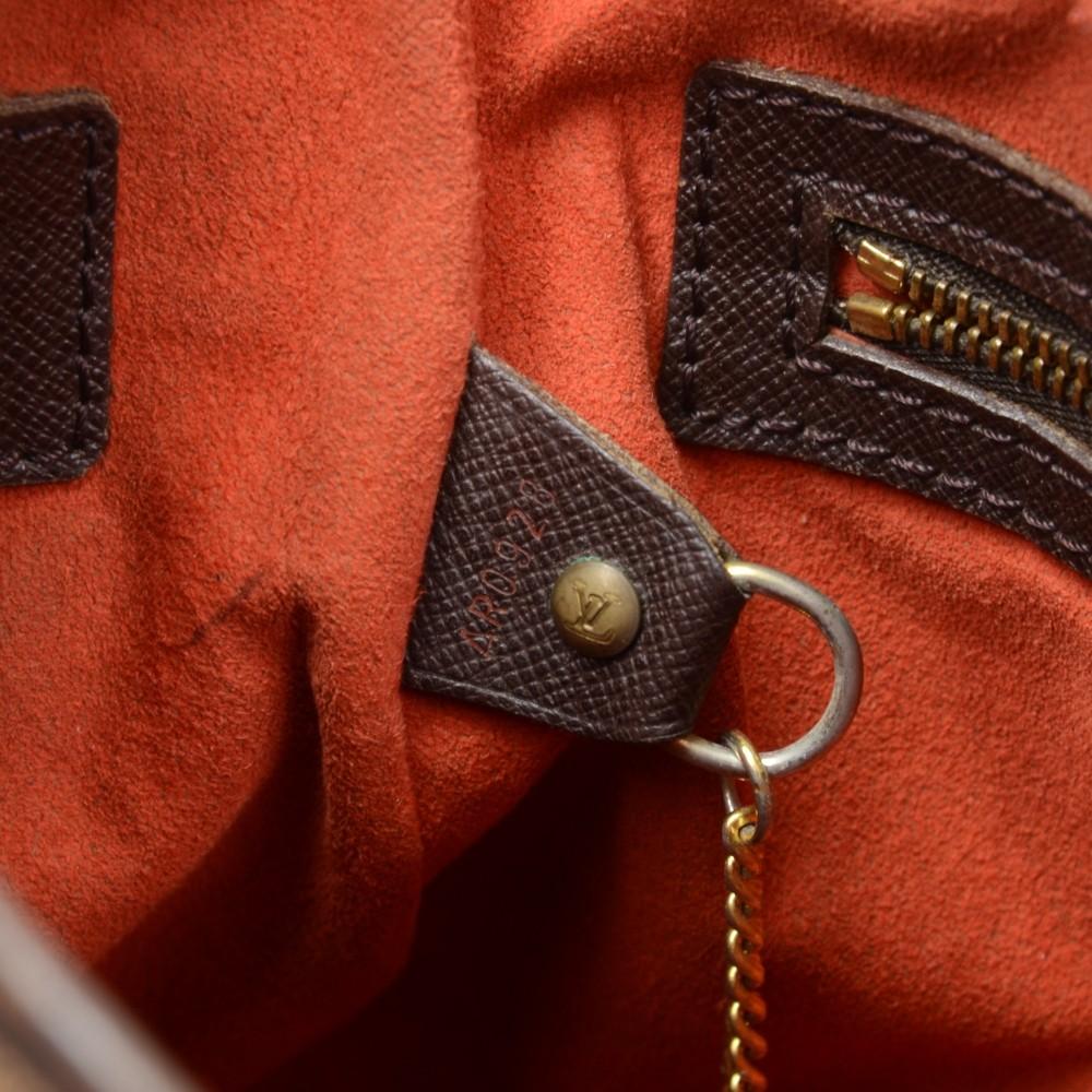 marais shoulder bag