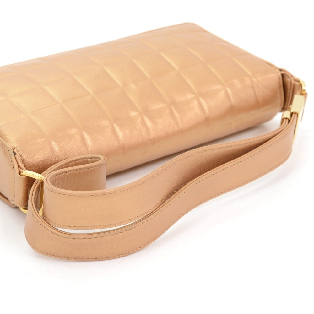 square stitch leather bag