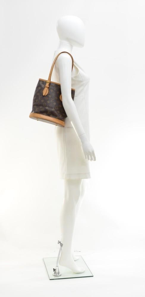 bucket pm monogram canvas bag