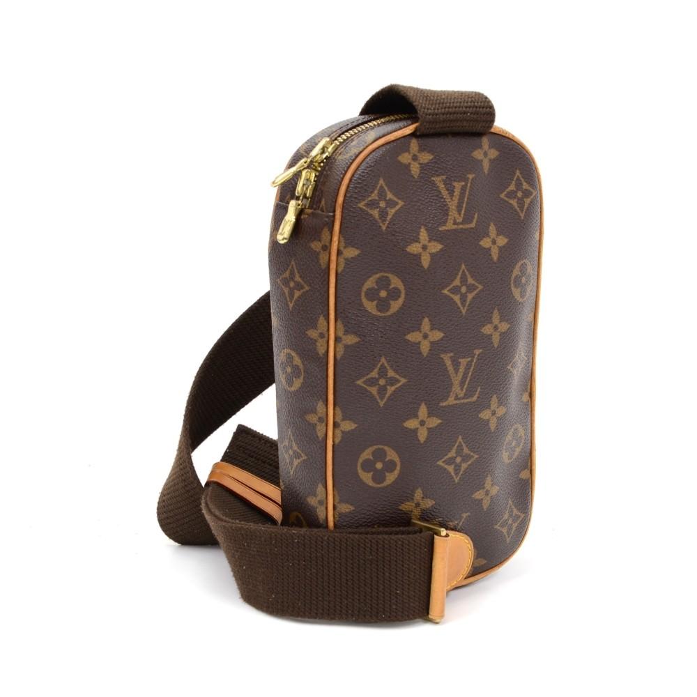 pochette gange monogram canvas messenger bag