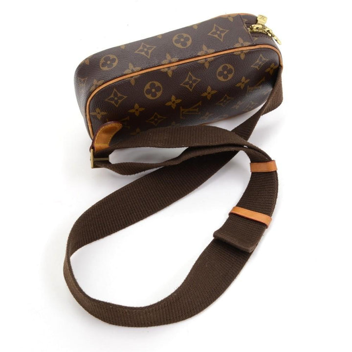 pochette gange monogram canvas messenger bag