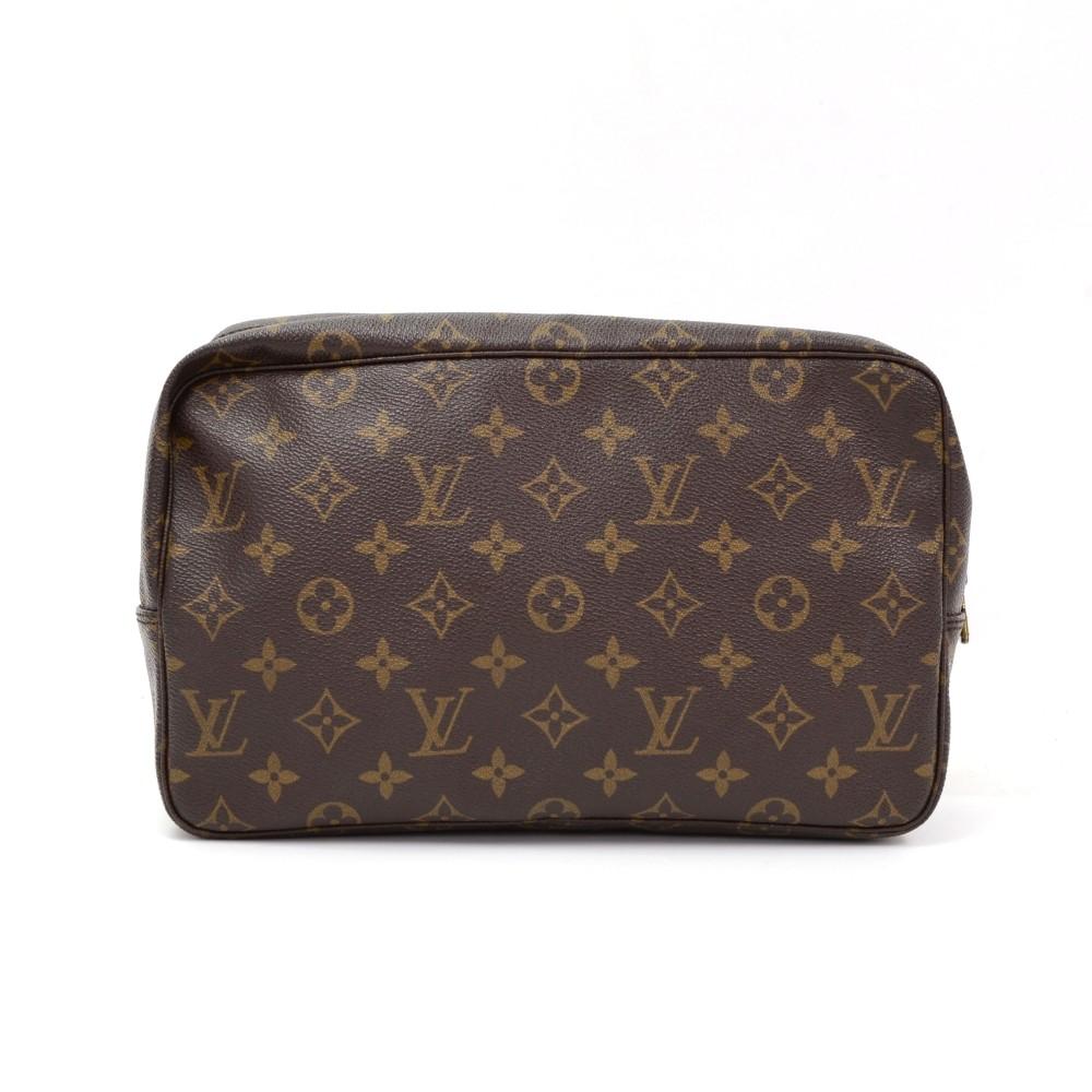 trousse toilette 28 monogram canvas cosmetic pouch
