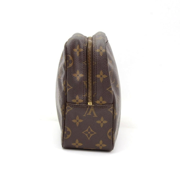 trousse toilette 28 monogram canvas cosmetic pouch