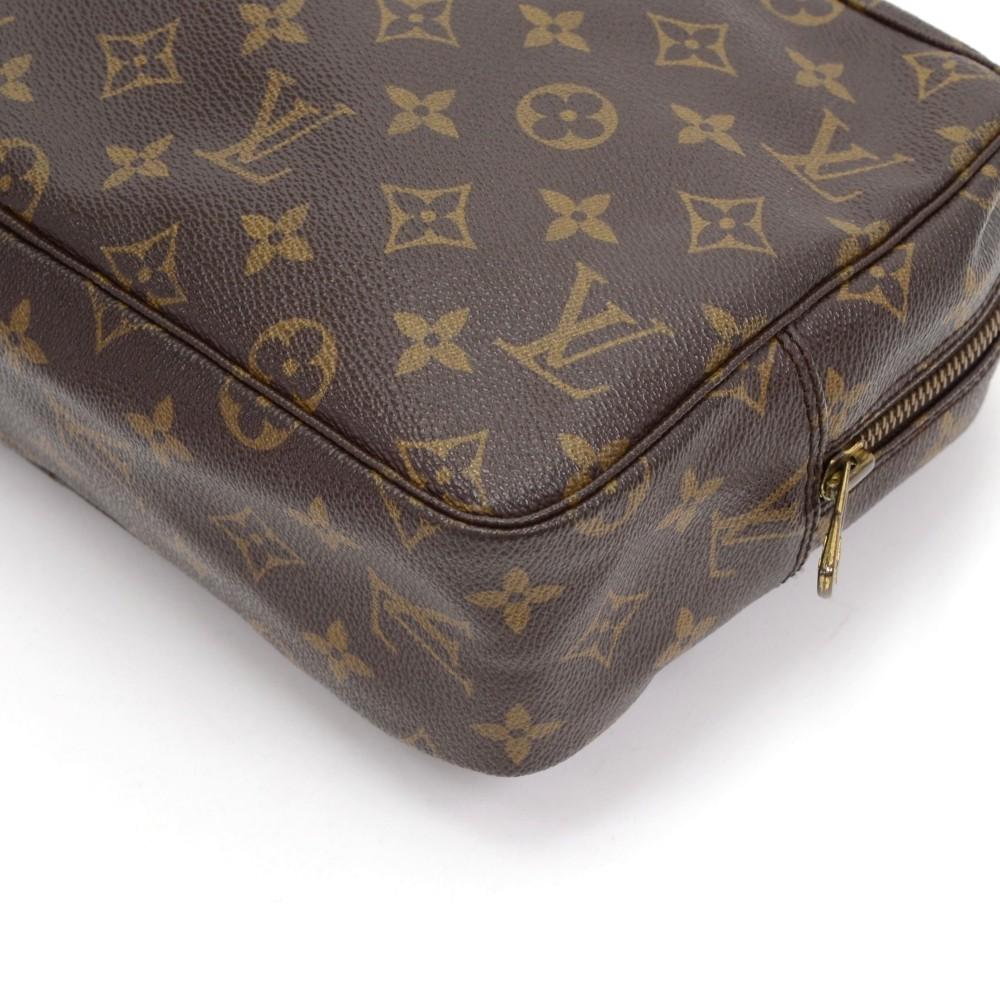 trousse toilette 28 monogram canvas cosmetic pouch